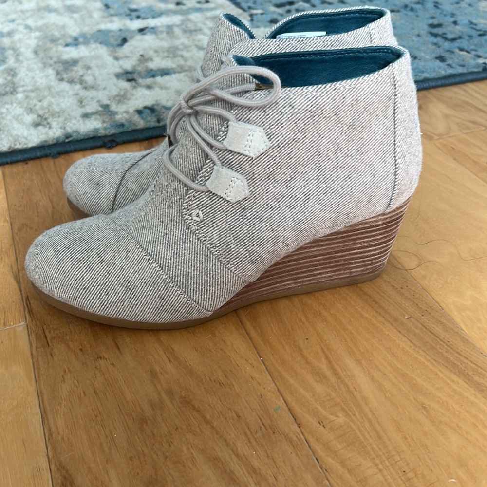 TOMS lace-up Wedge Boots Desert